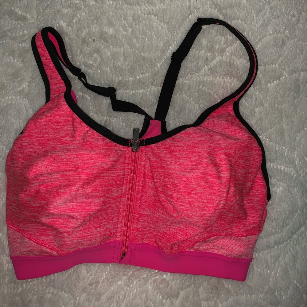 Victoria’s Secret sports bra size 34b